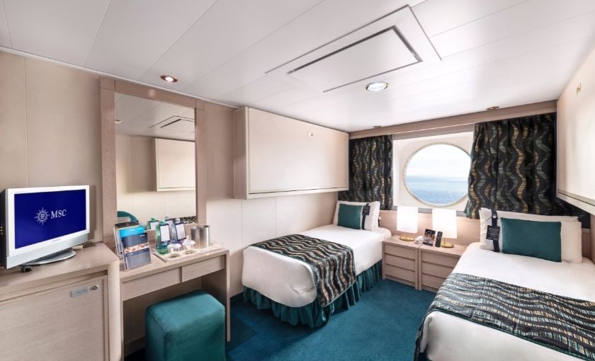 Buitenhut MSC Poesia